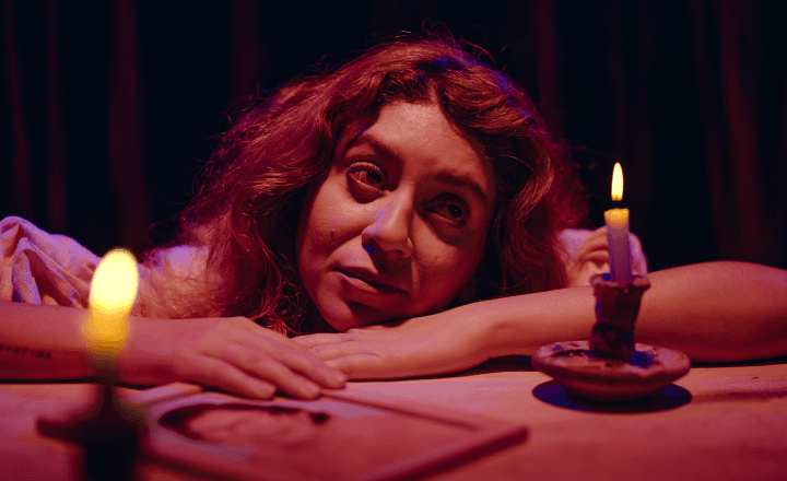 CORPO PRESENTE - CARLA LUCENA